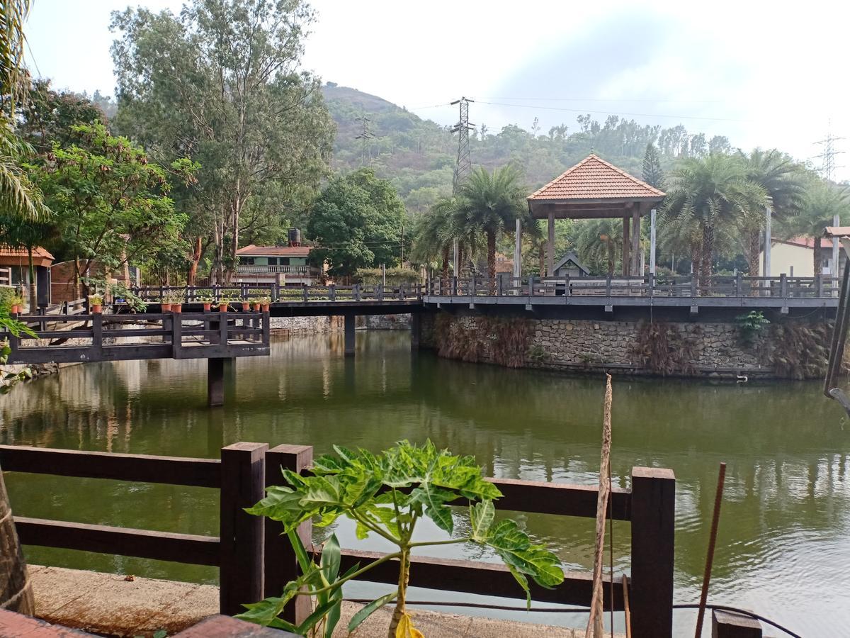 Mystica Resort Lonavala Exteriér fotografie